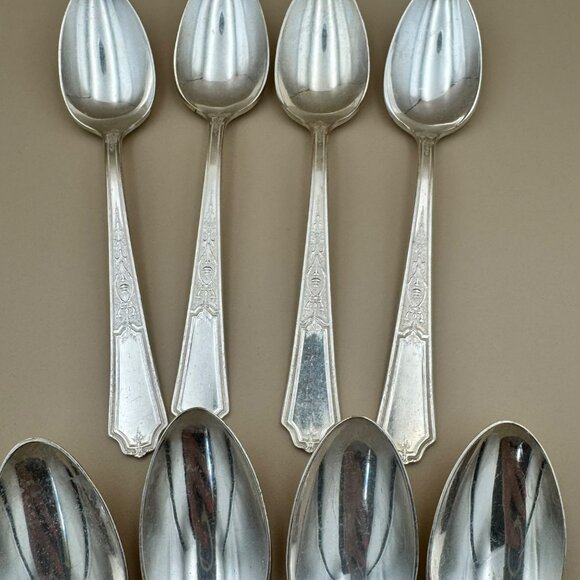 Set of 8 1847 Rogers Bros ANCESTRAL 6" Teaspoons Silver Plate - Picture 3 of 6